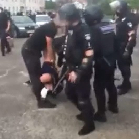 Ukraynada radikal milliyetçilerle polis arasında arbede yaşandı:15 gözaltı