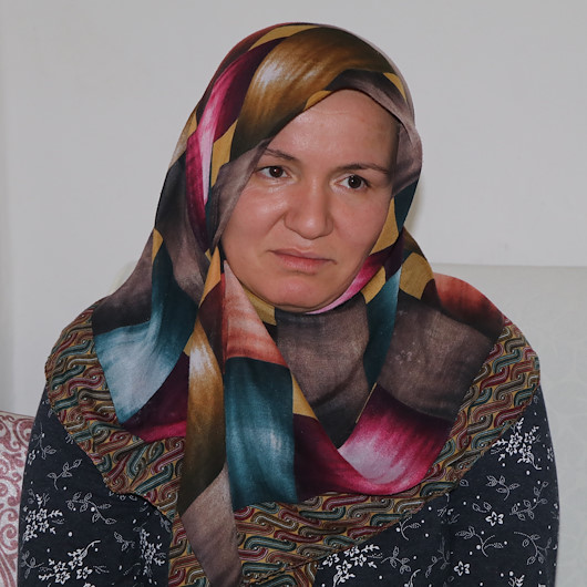 Bakan Albayrak biriktirdiği parayı yanlışlıkla sobada yakan kadın için devreye girdi
