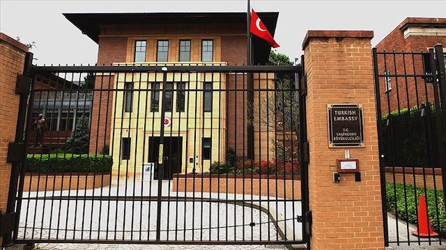 تركيا تدين الاعتداء على تمثال أتاتورك أمام منزل سفيرها بواشنطن 