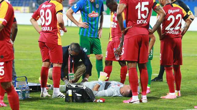 Rizespor maçında Muslera'nın ayağı iki yerden kırılmıştı.