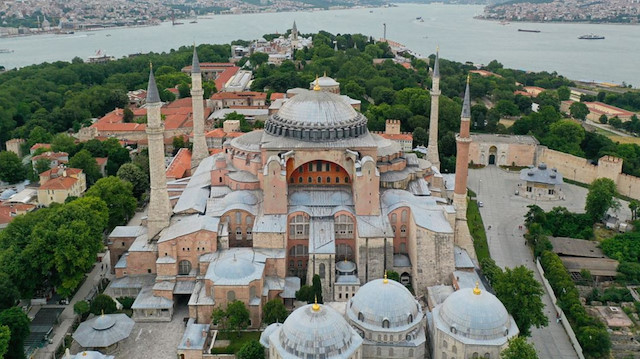 Türkiye, Ayasofya ile ilgili Danıştay'ın vereceği karara kilitlendi.