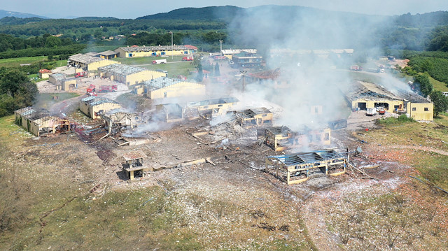Sakarya'da patlama meydana gelen havai fişek fabrikası havadan görüntülendi.   