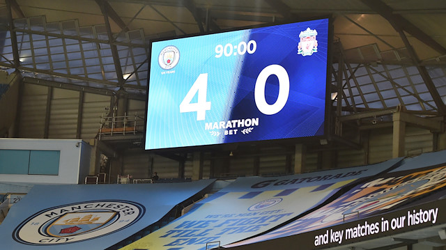 Manchester City, sezonun şampiyonu Liverpool'u kendi evinde 4-0 mağlup etti.