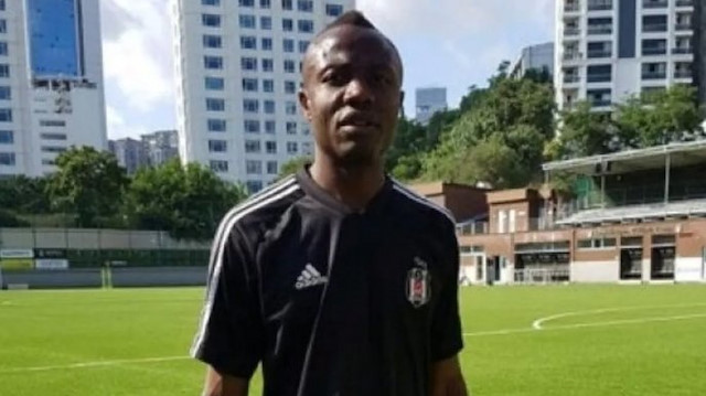 19 yaşındaki Jorel Eto'o Beh Nguema, Beşiktaş'ın genç takımıyla idmanlara çıkıyor.