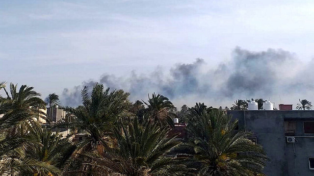 ليبيا.. طيران مجهول الهوية يقصف قاعدة الوطية الجوية