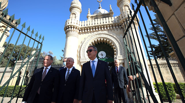 أكار وغولر يزوران مقبرة الشهداء الأتراك في مالطا