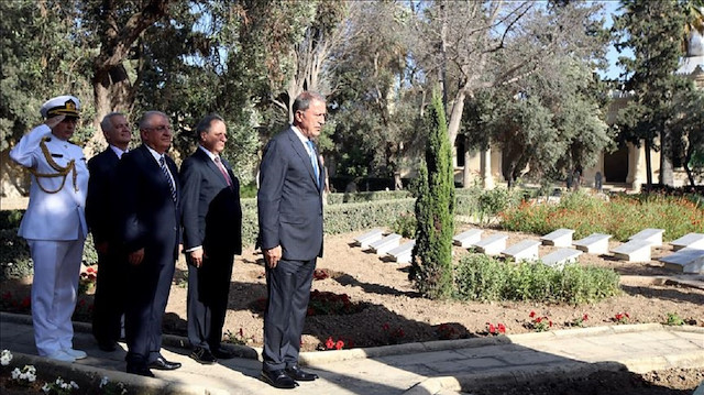أكاليل الزهور تكشف كذبة مقتل رئيس الأركان التركي بليبيا