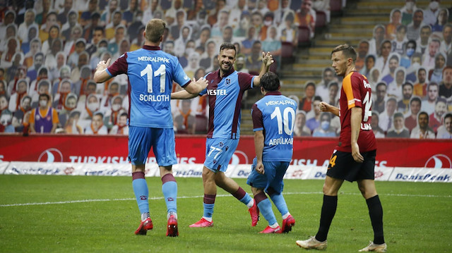 Filip Novak, Galatasaray maçında da fileleri havalandırdı.