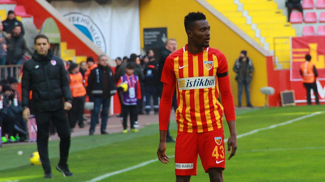 Mensah bu sezon Süper Lig'de çıktığı 23 maçta 5 gol atarken, 8 de asist yaptı.
