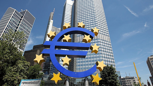 المفوضية الأوروبية تعدل توقعات النمو لـ"الأسوأ" بمنطقة اليورو