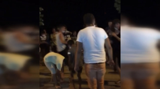 Ne koronavirüs tanıdılar ne de sosyal mesafe: Sokak ortasında davul, zurna çalıp göbek attılar