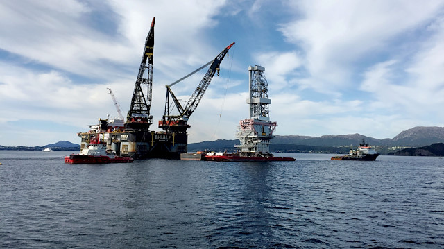 FILE PHOTO: A general view of the drilling platform, the first out of four oil platforms to be installed at Norway's giant offshore Johan Sverdrup field during the 1st phase development, near Stord, western Norway September 4, 2017. REUTERS/Nerijus Adomaitis/File Photo

