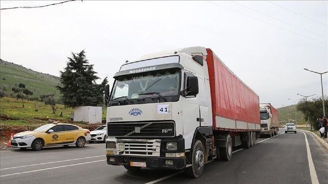 عبور 55 ألفًا شاحنة إغاثية وتجارية من تركيا إلى سوريا