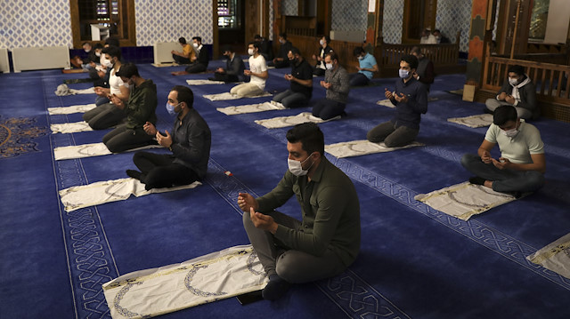 Tüm Türkiye'de Ayasofya kararı sonrası camilerde şükür duası yapıldı