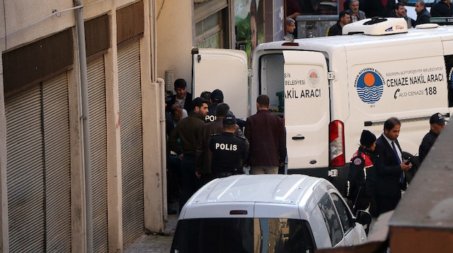 Katil zanlısı koca Fatma Demir'i 6 yerinden bıçaklayarak öldürmüştü.