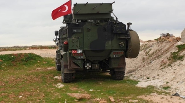 Turkey and Russia conduct first independent patrol in northern Syria

