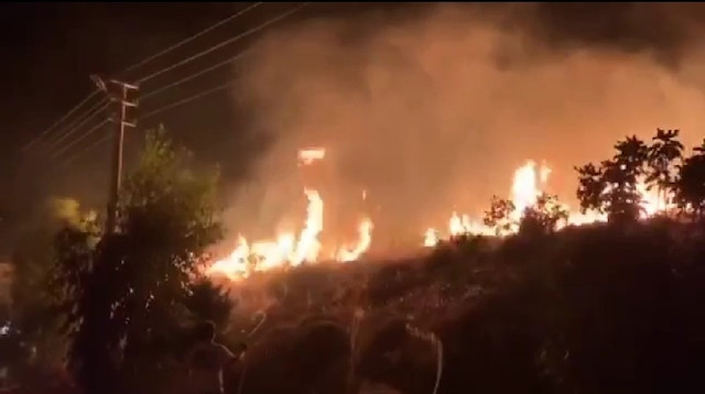 İzmir’de yerleşim yerlerine yakın noktada meydana gelen yangın kontrol altına alındı