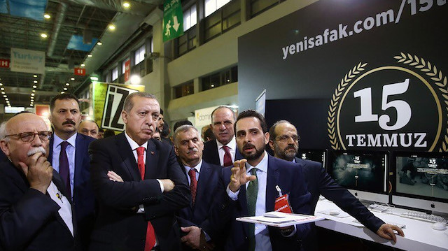 Cumhurbaşkanı Recep Tayyip Erdoğan, Albayrak Medya Grubunun CNR'daki standını ziyareti sırasında projeyi değerlendirmişti.