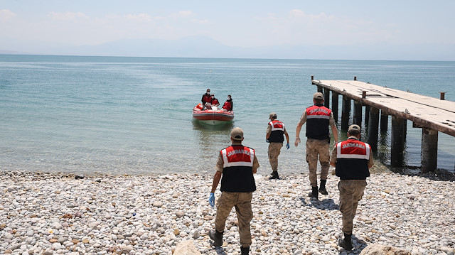 Three more migrant bodies recovered from lake in eastern Turkey