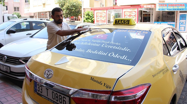 Taksici Murat Kaçaman, şehit ailelerine ücretsiz taksi hizmeti veriyor. 
