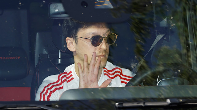 Mesut Özil'in Arsenal'den ayrılmasına kesin gözüyle bakılıyor.