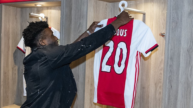 Muhammed Kudüs, Ajax'ta 20 numaralı formayı giyecek.