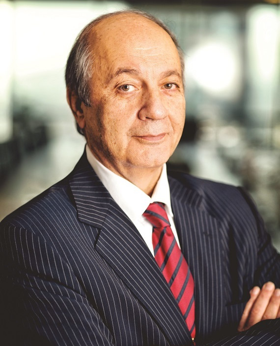 Tuncay Özilhan