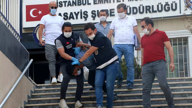 Polis memuru Erkan Gökteke, içinde bulunduğu araca ateş edilmesi sonucu göğsünden vurularak şehit olmuştu.