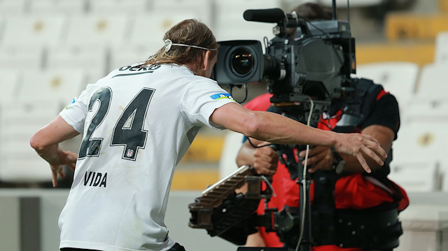 Vida, Fenerbahçe maçındaki gol sevinicini kamera karşısında yaşadı.