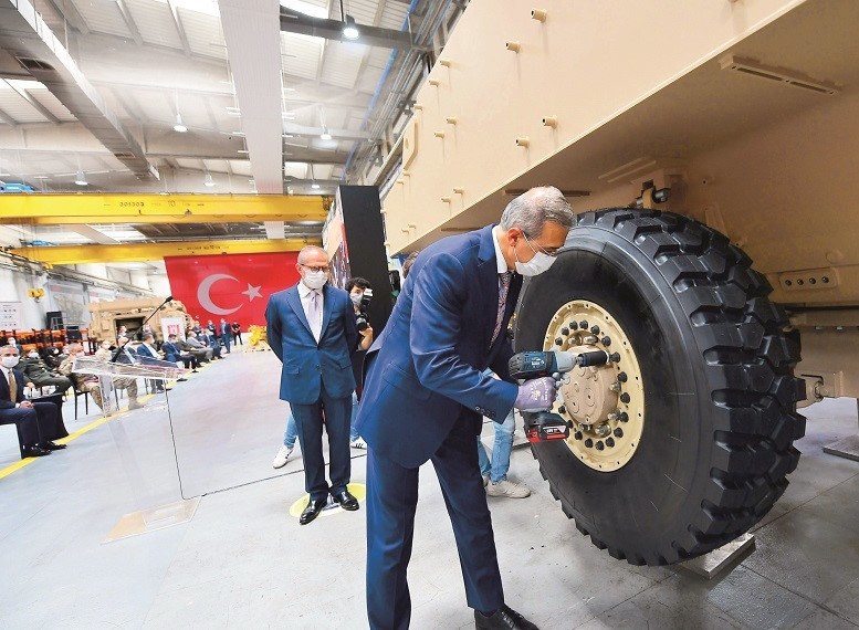 Pars 6x6 mayına karşı korumalı aracın ilk montajı gerçekleştirildi