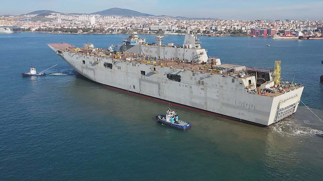 Türkiye'nin ilk uçak gemisi TCG Anadolu için çalışmalar sürüyor.