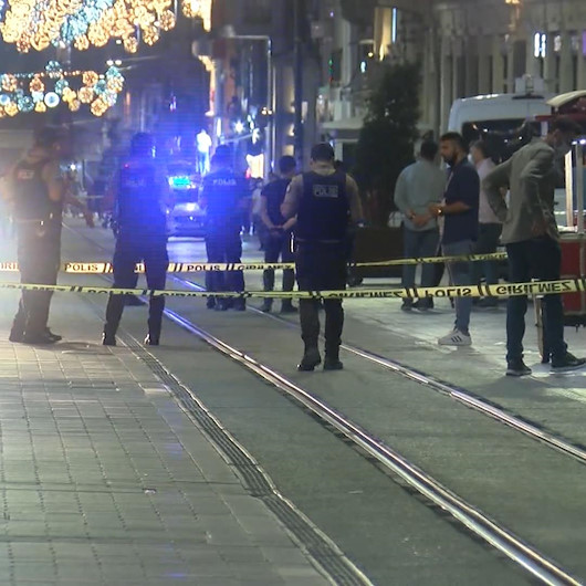 İstiklal Caddesi’nde şüpheli paket paniği