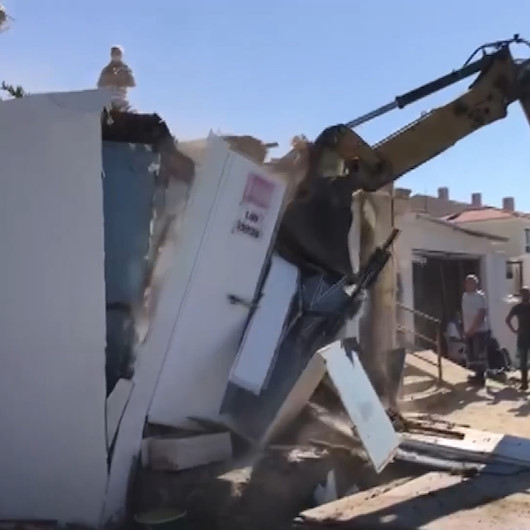 CHPli belediye yapı kayıt belgesi bulunan işletmeyi yıktı