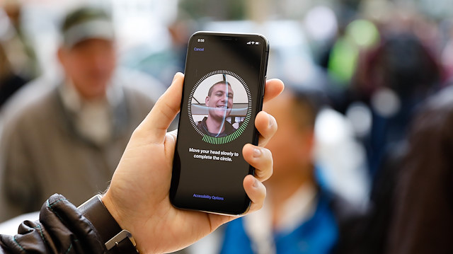 Apple yeni nesil Face ID teknolojisini patentledi