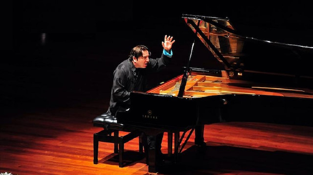 Born in 1970 in the Turkish capital Ankara, Fazil Say began playing piano at age 4