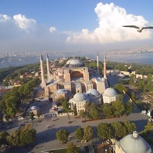 Emniyet Genel Müdürlüğünden Ayasofya paylaşımı: Ecdadımızın emanetleri emin ve ehli ellerde