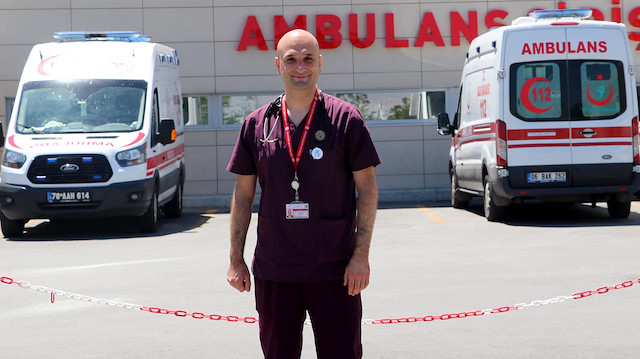 Ankara Şehir Hastanesi Acil Tıp Kliniği Eğitim Görevlisi ve Sağlık Bakanlığı Bilim Kurulu Üyesi Doç. Dr. Afşin Emre Kayıpmaz.