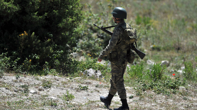 Barış Pınarı bölgesinde 3 PKK/YPG'li terörist etkisiz hale getirildi.
