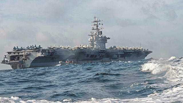 USS Dwight D. Eisenhower savaş gemisi