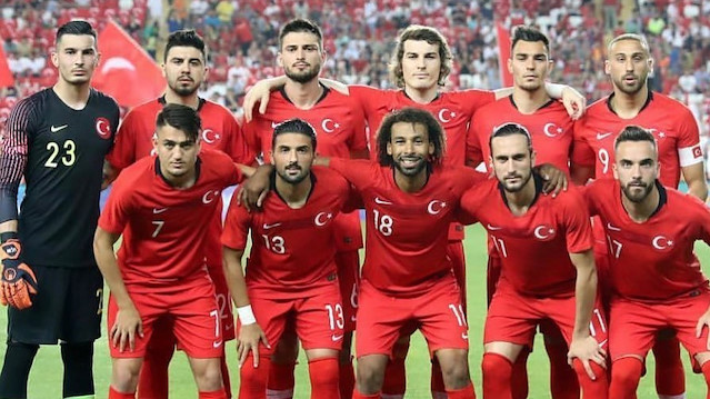 Kaan Ayhan, A Milli Takım formasıyla 28 maça çıktı ve 3 gol kaydetti.