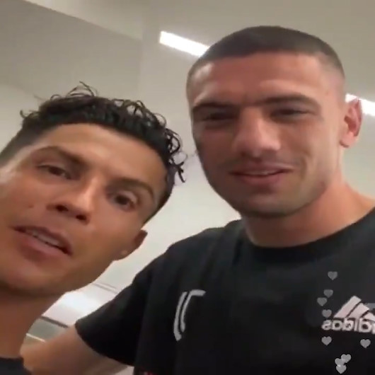 Merih Demiral şampiyonluk kutlamasında Ronaldo ve Dybalaya Türkçe dersi verdi