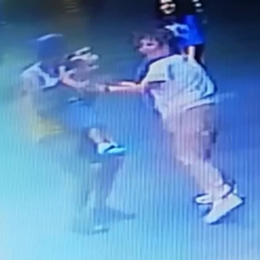 Antalyada çocuk kaçırma girişimi güvenlik kameralarına böyle yansıdı
