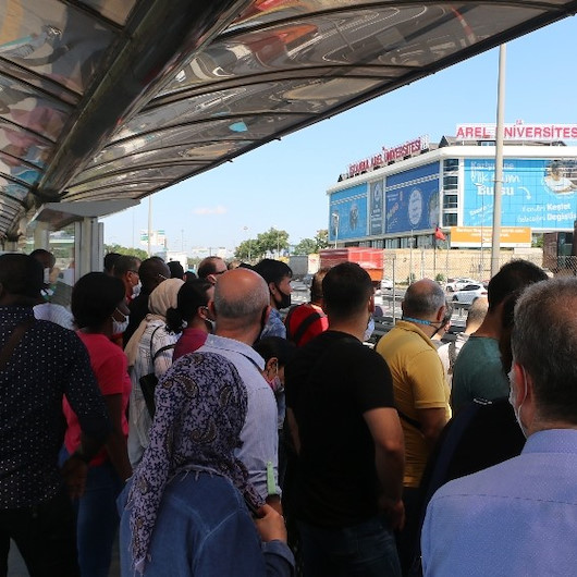 Metrobüste bayram arifesinde korkutan manzara