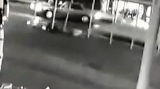Aydın'da yolun karşısına geçmek isteyen kadına motosiklet çarptı
