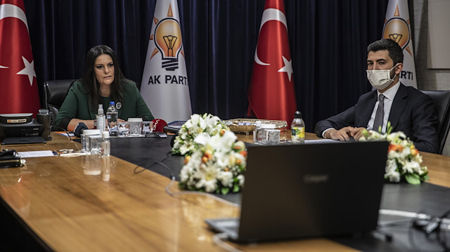Siyasi partiler video konferans aracılığıyla bayramlaştı...