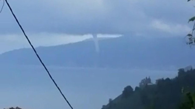 Rize açıklarında çıkan hortum korkuttu