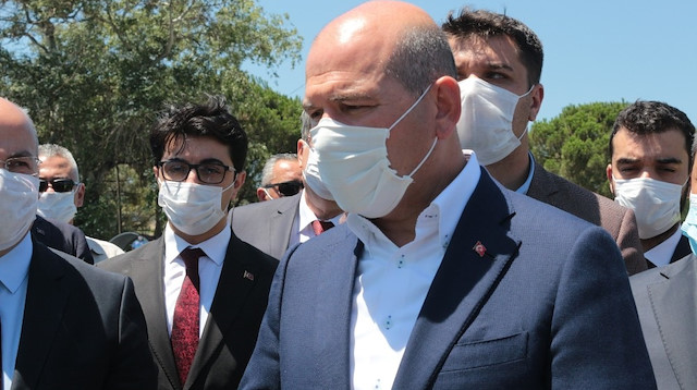 Bakan Soylu, yola çıkacak sürücüleri dikkatli olmaları konusunda uyardı. 