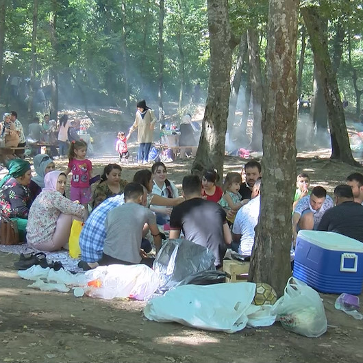 Vatandaslar Bayramin Son Gunu Belgrad Ormani Na Akin Etti