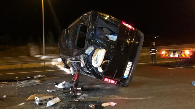 Kaza nedeniyle Anadolu Otoyolu'nun Ankara yönü yaklaşık 1 saat ulaşıma kapandı.