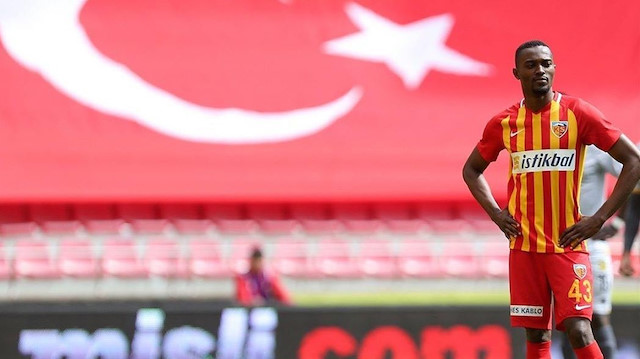 Mensah, geride bıraktığımız sezon Süper Lig'de çıktığı 25 maçta 5 gol atarken, 8 de asist kaydetti.